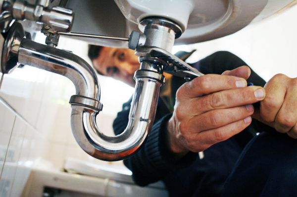 Cost of Bathroom Plumbing Service in Tucson